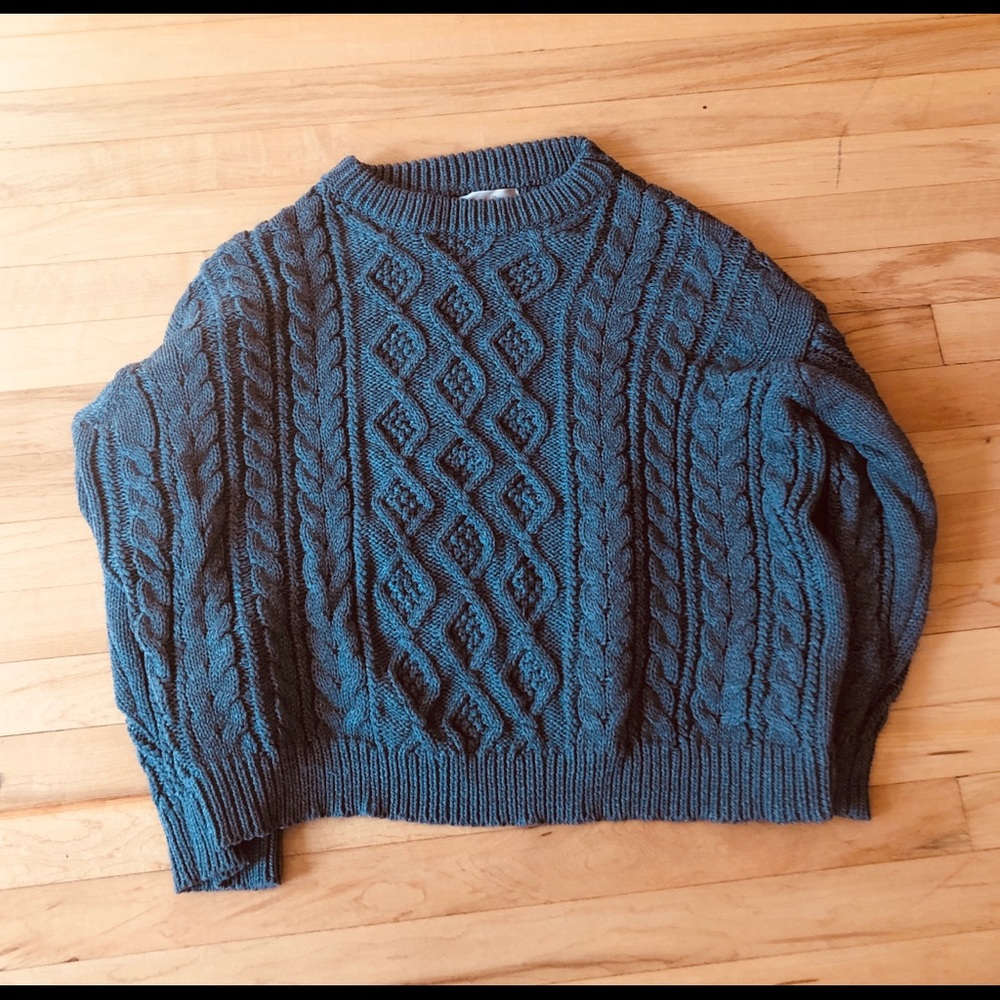 Women’s sweater